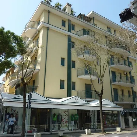 Trilocale Piano Terra Con Doppi Servizi Piazza Aurora Lido di Jesolo