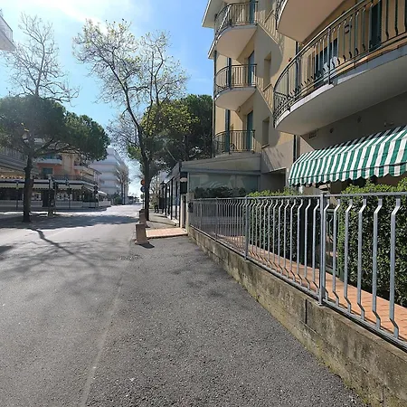 Trilocale Piano Terra Con Doppi Servizi Piazza Aurora Lido di Jesolo