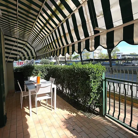 Trilocale Piano Terra Con Doppi Servizi Piazza Aurora Appartamento Lido di Jesolo