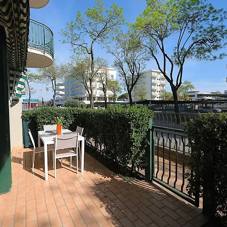 Trilocale Piano Terra Con Doppi Servizi Piazza Aurora 100m Dal Mare - Family Apartment Lido di Jesolo