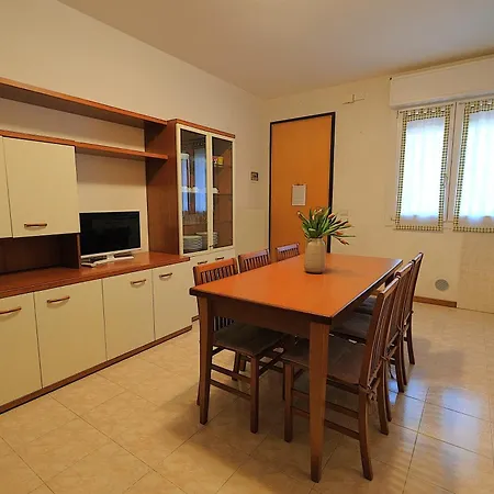 Trilocale Piano Terra Con Doppi Servizi Piazza Aurora 100m Dal Mare - Family Lido di Jesolo